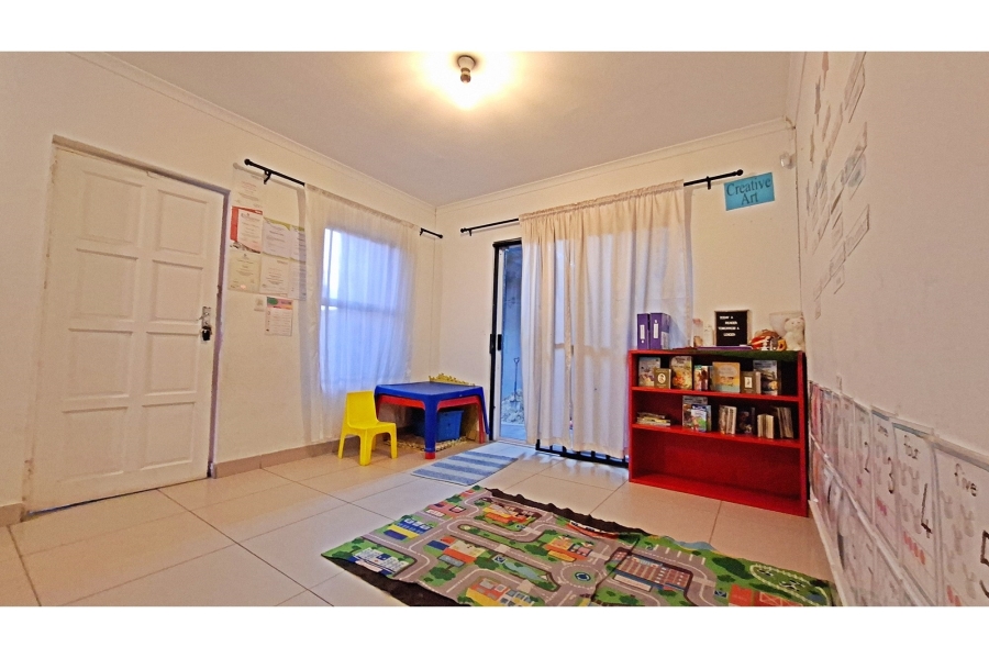 2 Bedroom Property for Sale in Broadlands Village Western Cape